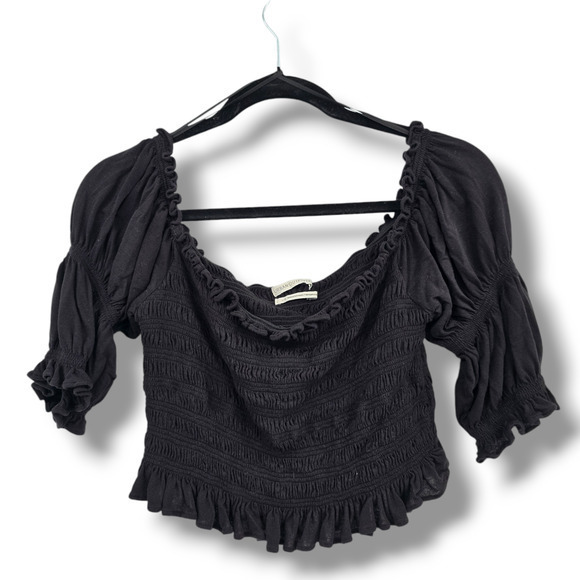 Urban Outfitters Women's Smocked Ruffle Off Shoulder Cropped Top Black Large - Picture 1 of 7
